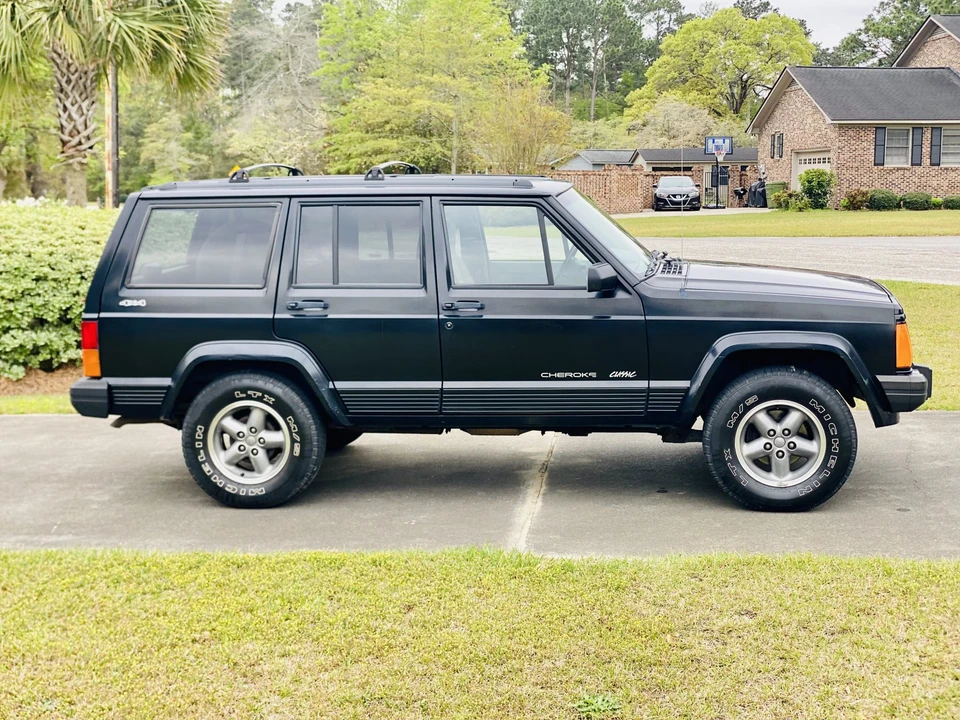 1996 Jeep XJ Cherokee - Image 6 of 31