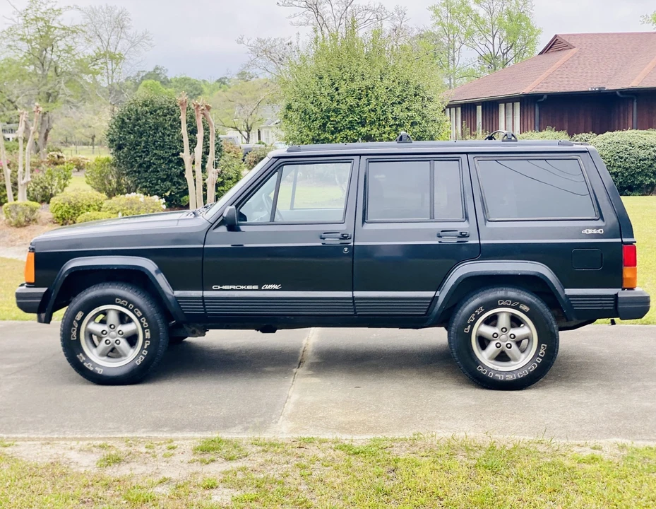 1996 Jeep XJ Cherokee - Image 2 of 31