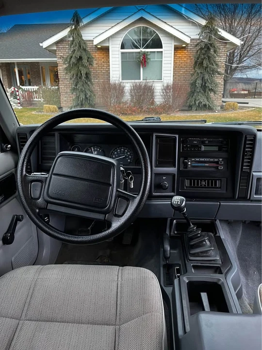 1996 Jeep XJ Cherokee - Image 9 of 11