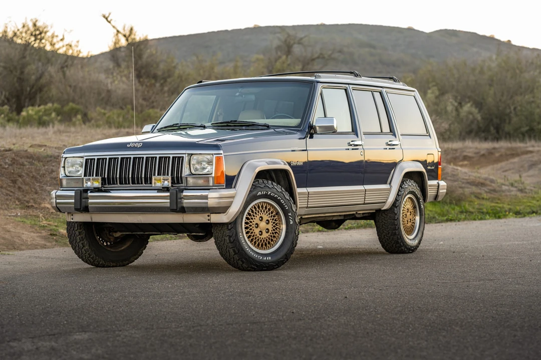 1996 Jeep XJ Cherokee - Image 2 of 31