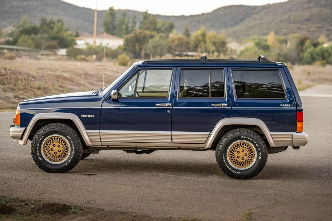 1996 Jeep XJ Cherokee - Image 6 of 31