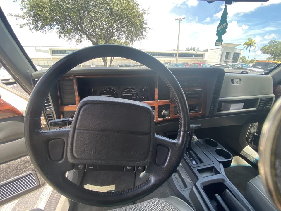 1996 Jeep XJ Cherokee - Image 26 of 31