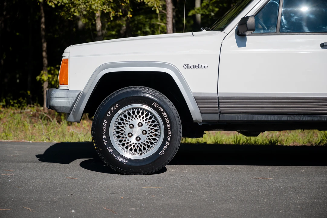 1996 Jeep XJ Cherokee - Image 11 of 31