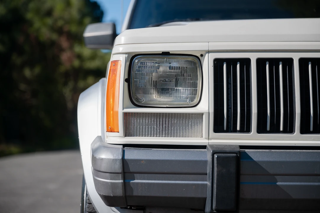 1996 Jeep XJ Cherokee - Image 15 of 31