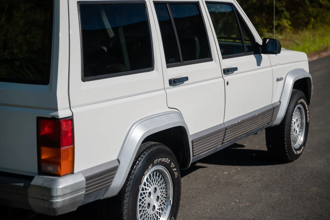 1996 Jeep XJ Cherokee - Image 22 of 31