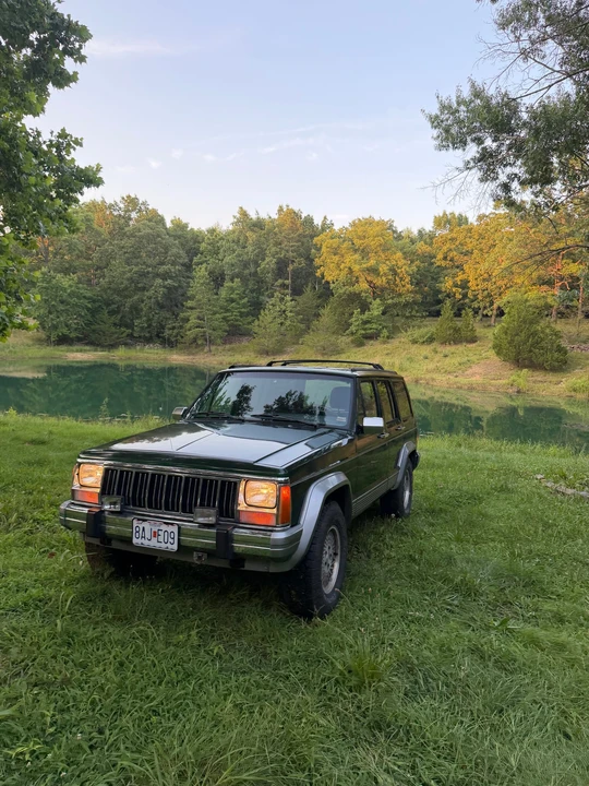 1996 Jeep XJ Cherokee - Image 9 of 31