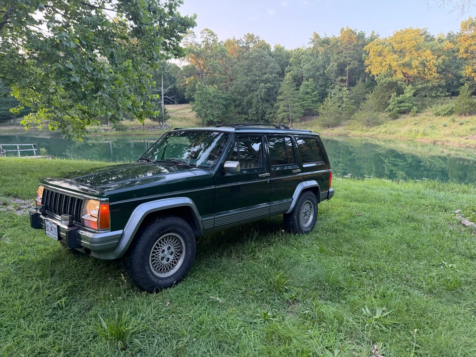 1996 Jeep XJ Cherokee - Image 2 of 31