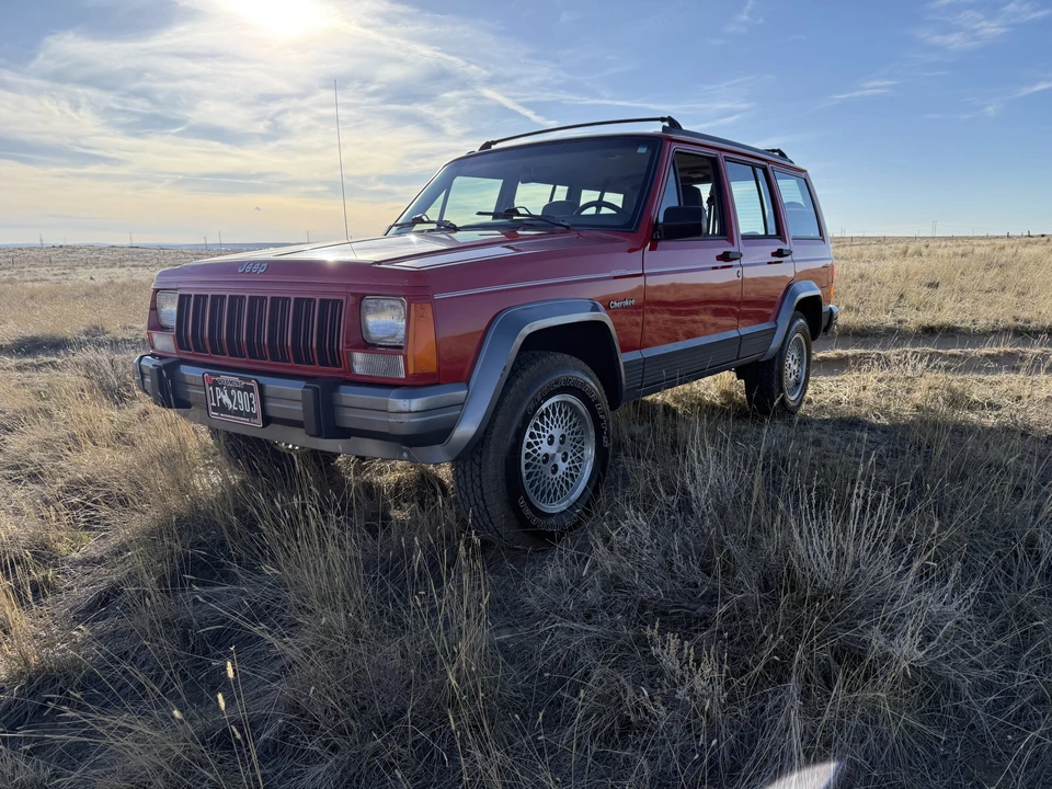 1996 Jeep XJ Cherokee - Image 2 of 31