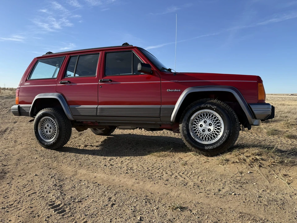 1996 Jeep XJ Cherokee - Image 10 of 31
