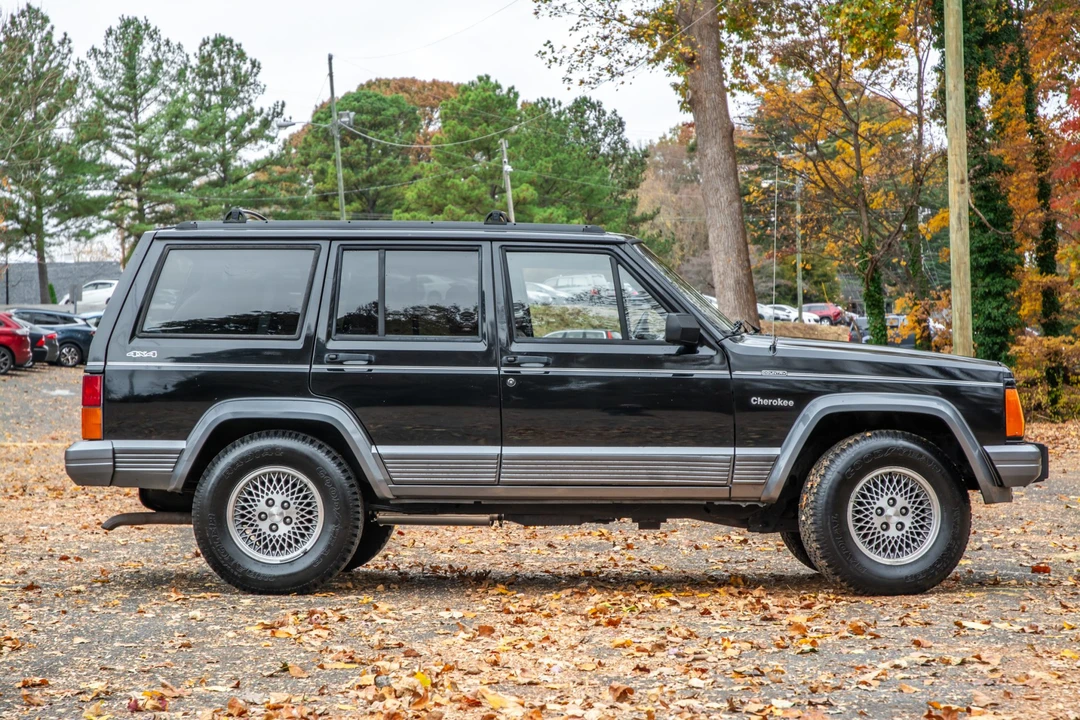 1996 Jeep XJ Cherokee - Image 5 of 31