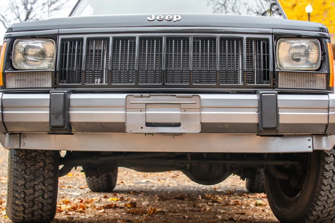 1996 Jeep XJ Cherokee - Image 10 of 31