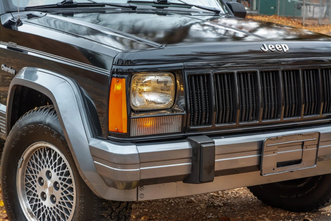 1996 Jeep XJ Cherokee - Image 11 of 31
