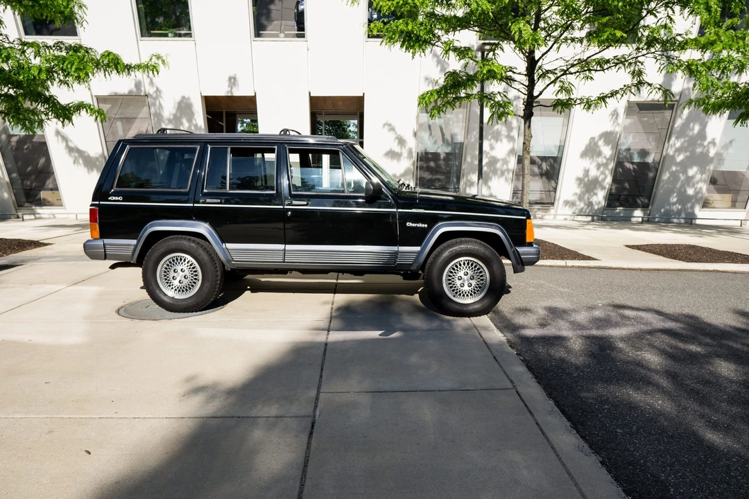 1996 Jeep XJ Cherokee - Image 26 of 31