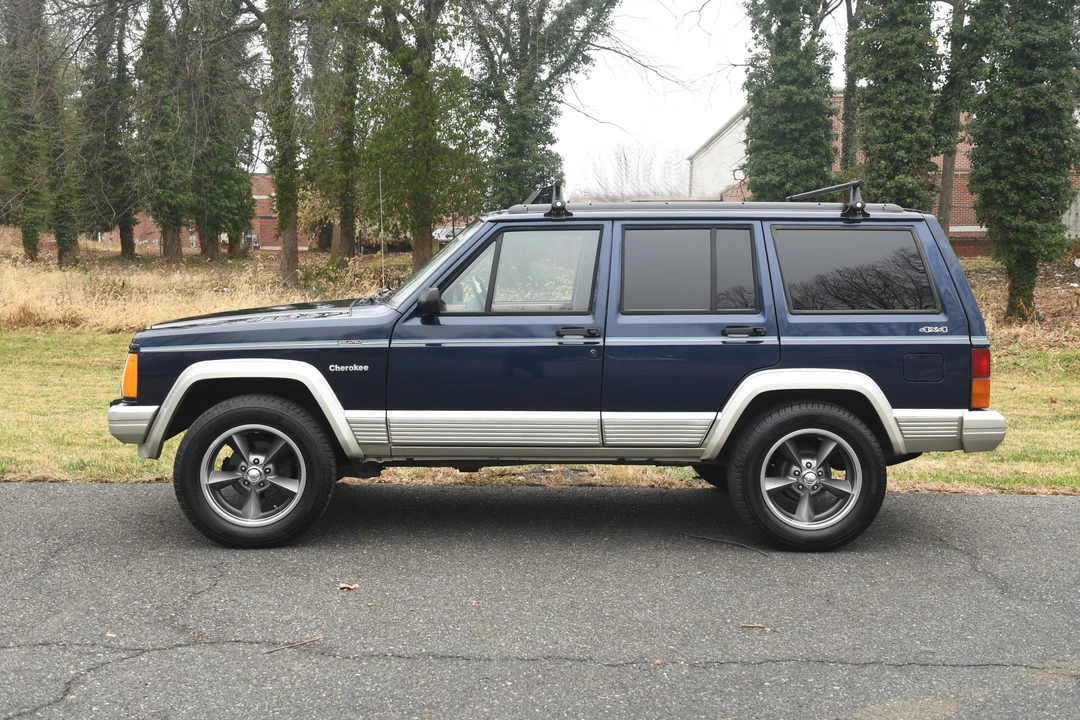 1996 Jeep XJ Cherokee - Image 11 of 31