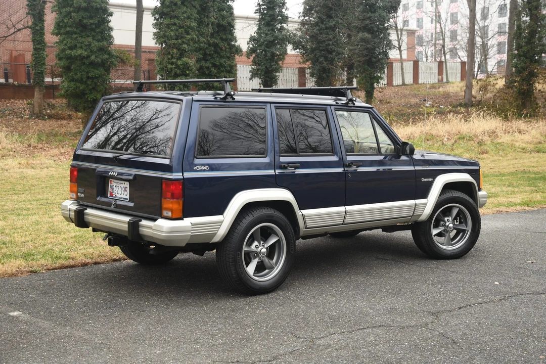 1996 Jeep XJ Cherokee - Image 8 of 31
