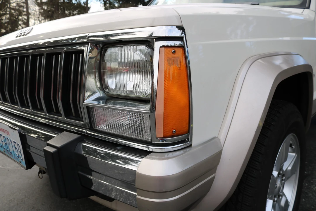 1996 Jeep XJ Cherokee - Image 13 of 31