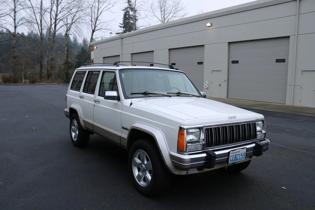 1996 Jeep XJ Cherokee - Image 10 of 31