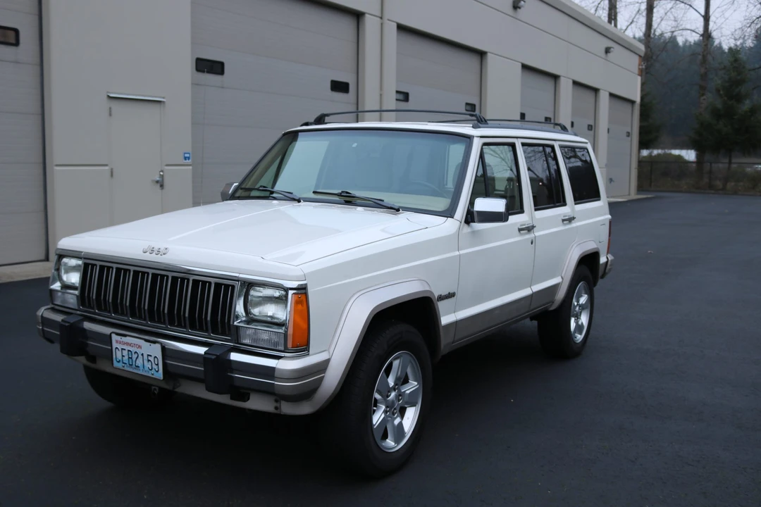 1996 Jeep XJ Cherokee - Image 6 of 31