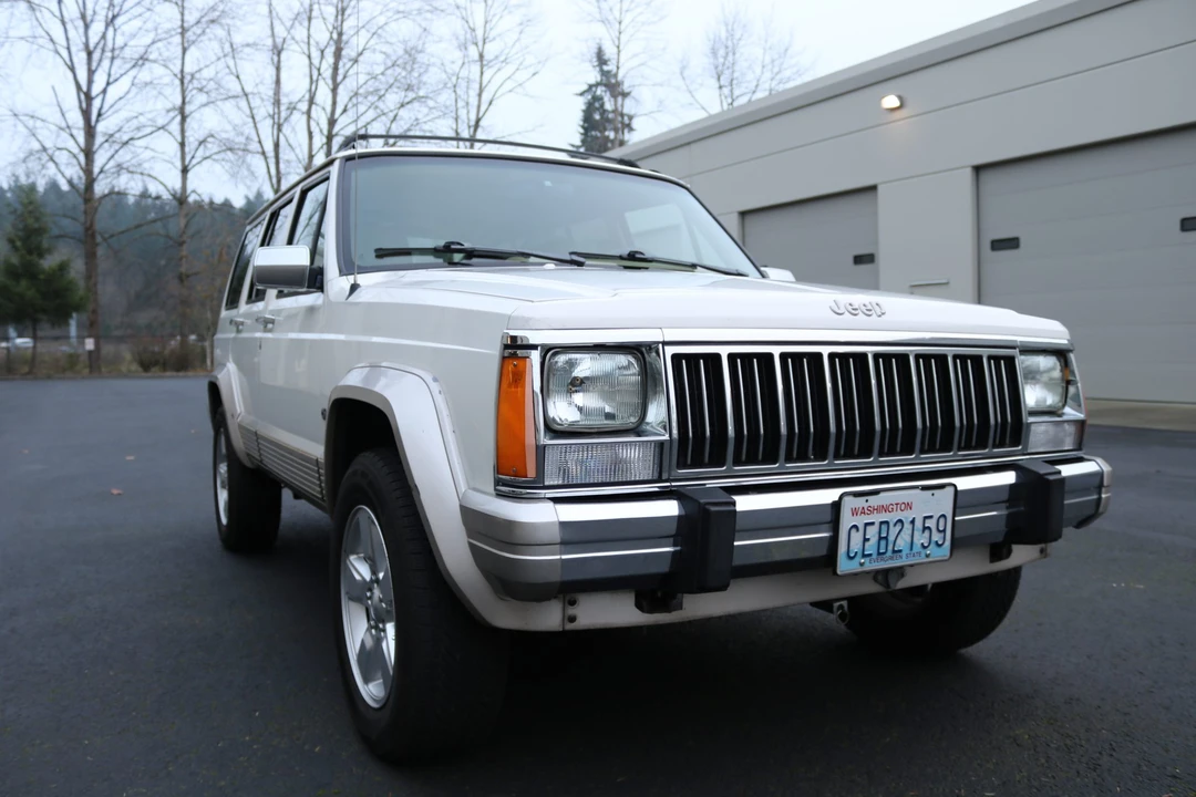 1996 Jeep XJ Cherokee - Image 2 of 31