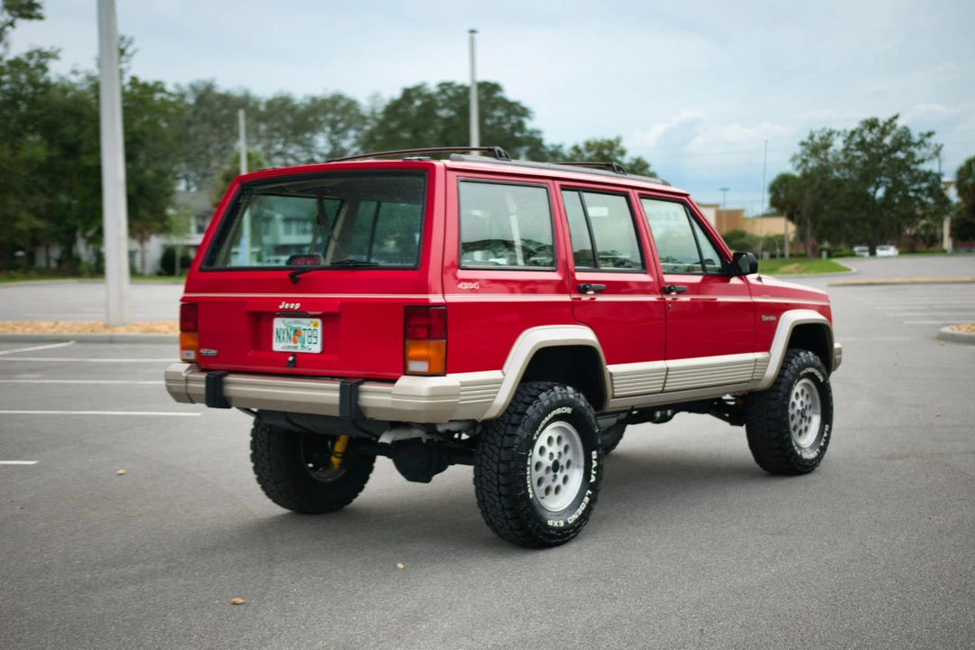 1996 Jeep XJ Cherokee - Image 6 of 31