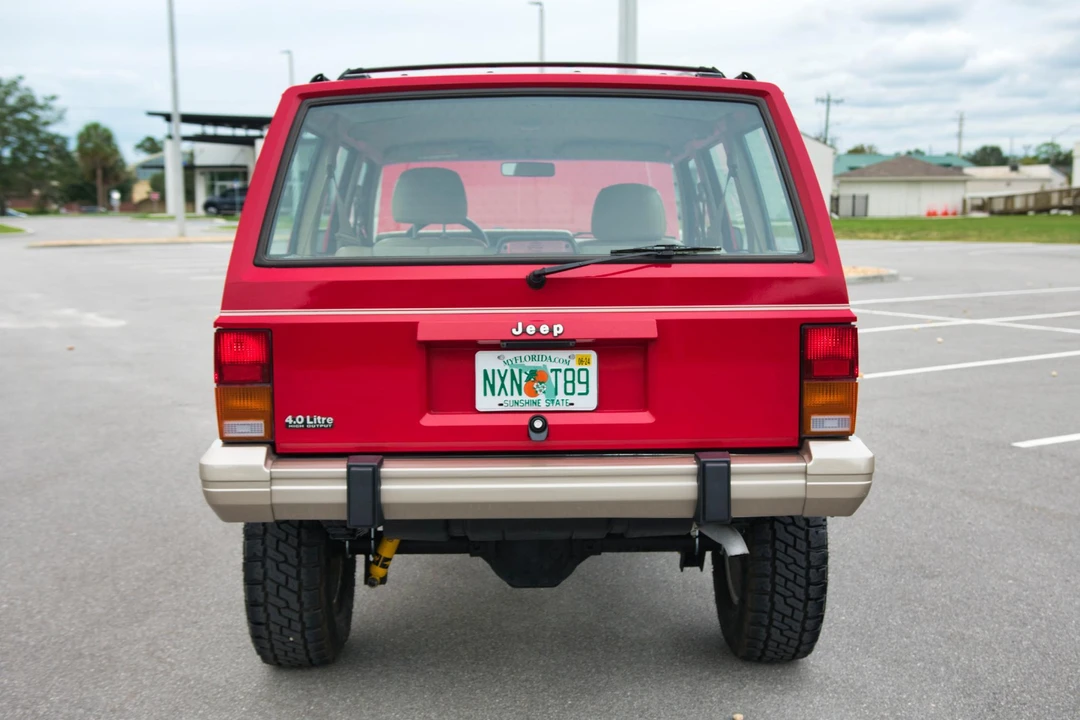 1996 Jeep XJ Cherokee - Image 14 of 31