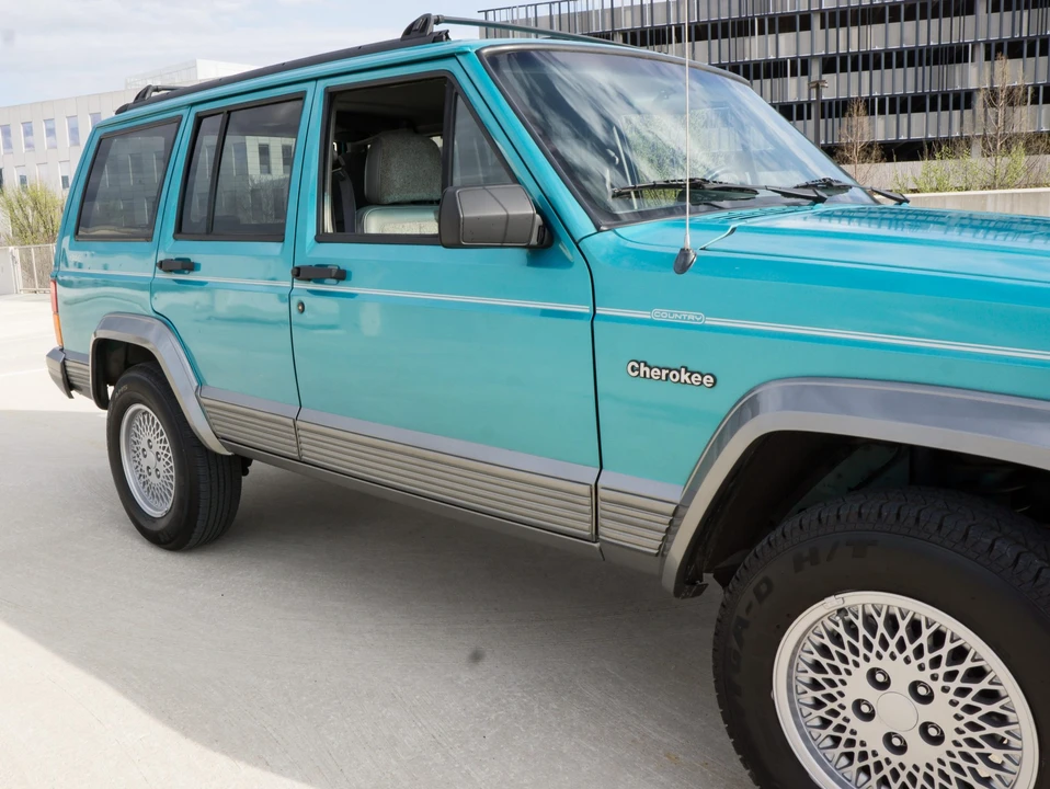 1996 Jeep XJ Cherokee - Image 23 of 31