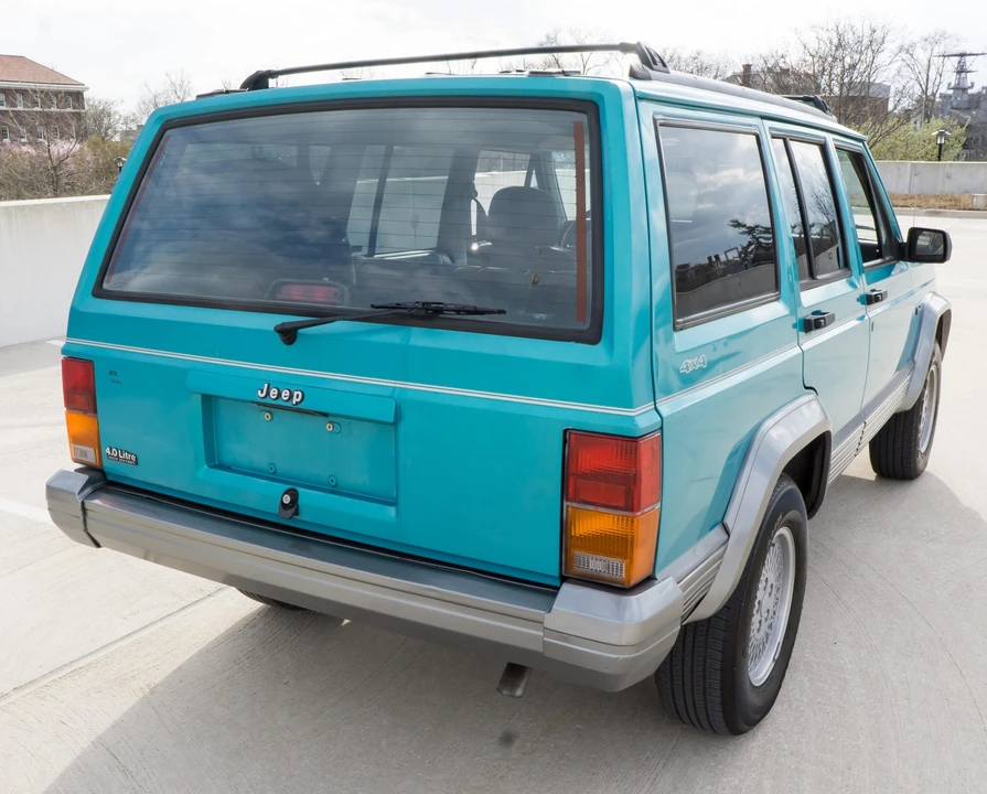 1996 Jeep XJ Cherokee - Image 17 of 31