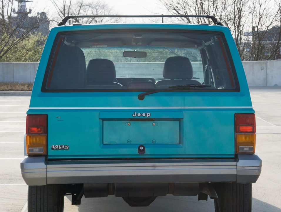 1996 Jeep XJ Cherokee - Image 15 of 31