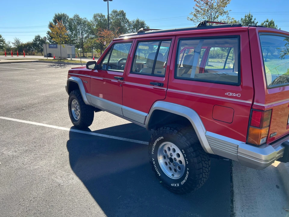 1996 Jeep XJ Cherokee - Image 13 of 31