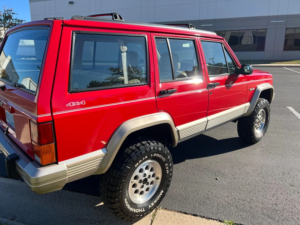 1996 Jeep XJ Cherokee - Image 9 of 31