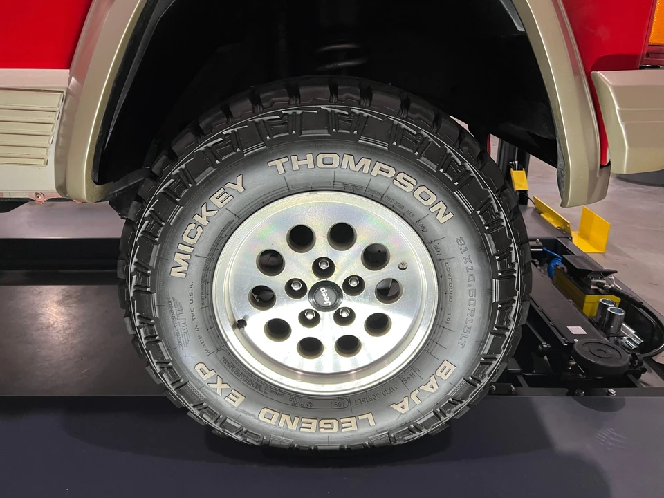 1996 Jeep XJ Cherokee - Image 19 of 31
