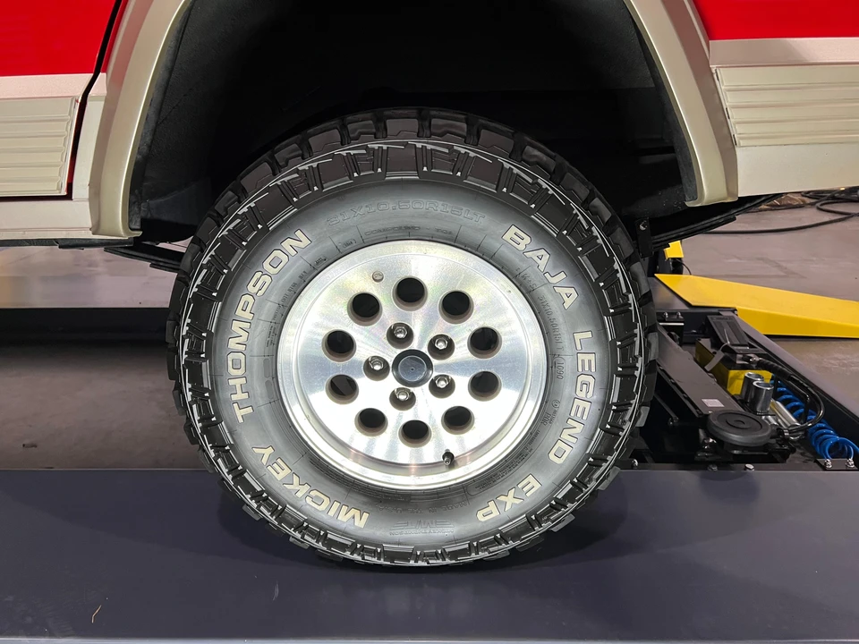1996 Jeep XJ Cherokee - Image 17 of 31
