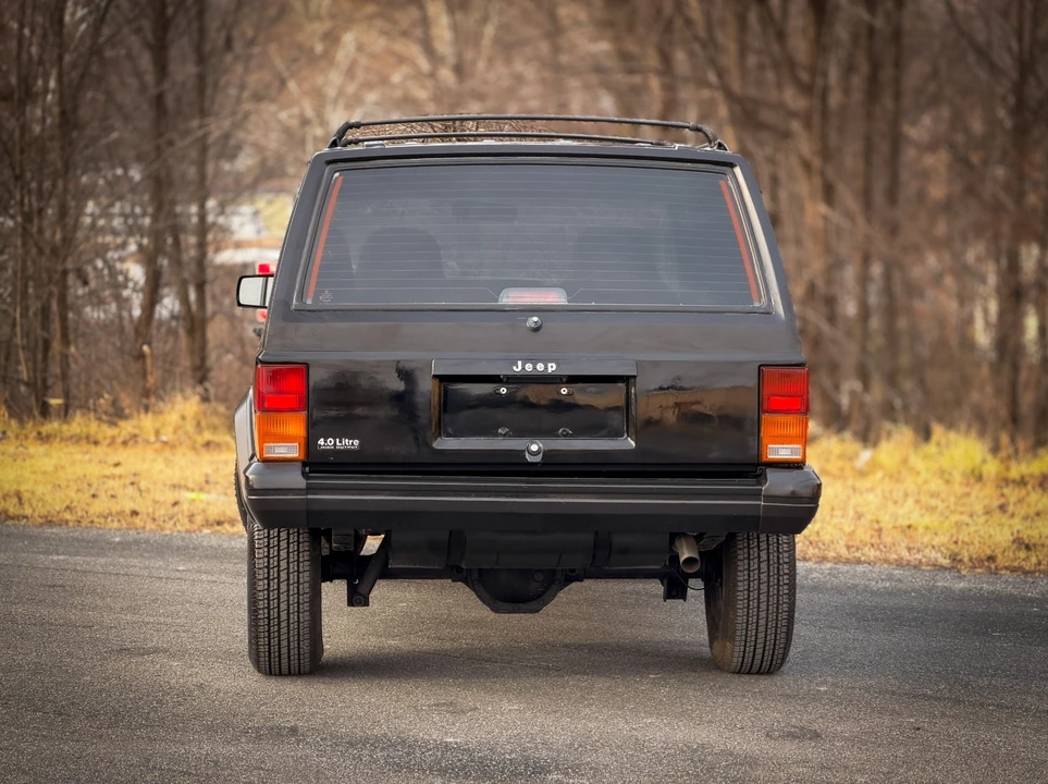1996 Jeep XJ Cherokee - Image 10 of 21