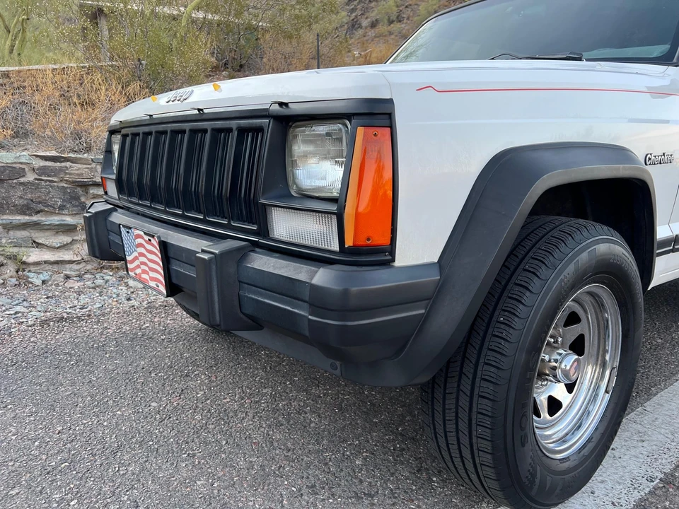 1996 Jeep XJ Cherokee - Image 24 of 31