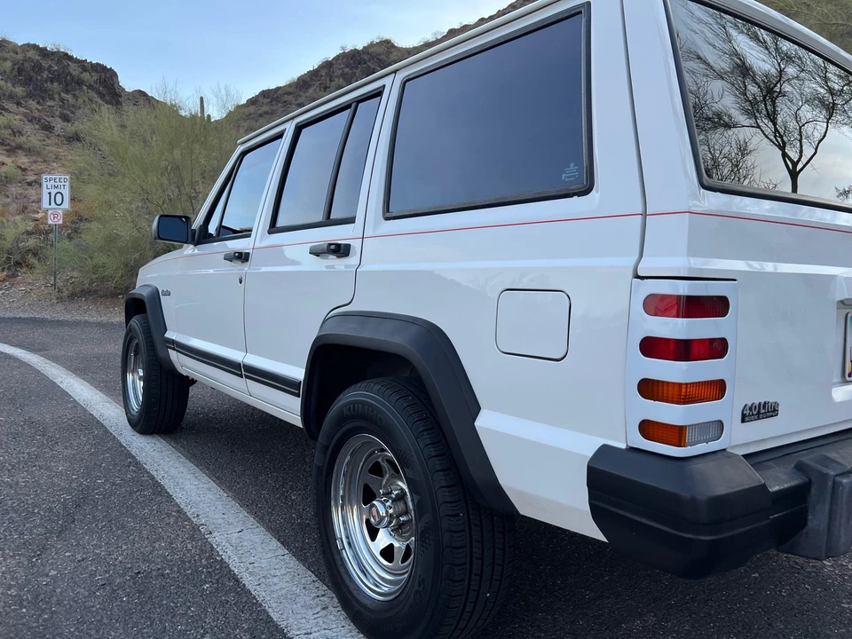 1996 Jeep XJ Cherokee - Image 29 of 31
