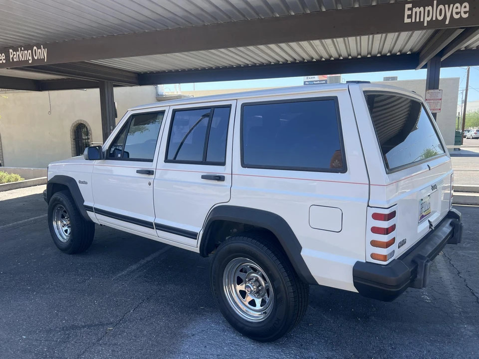 1996 Jeep XJ Cherokee - Image 11 of 31