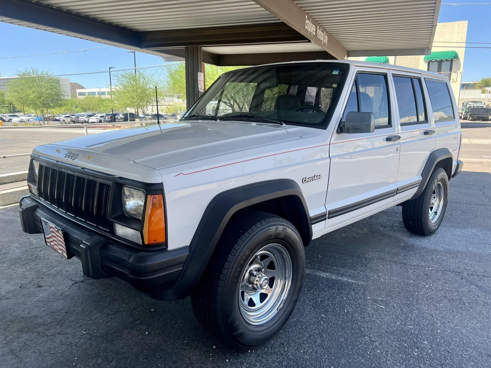 1996 Jeep XJ Cherokee - Image 6 of 31