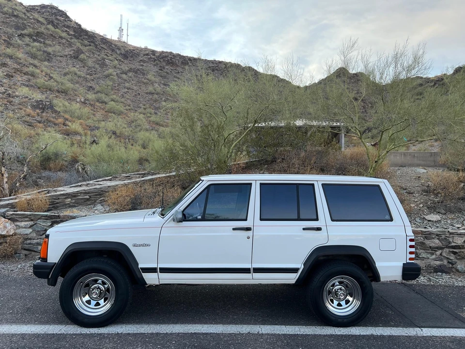 1996 Jeep XJ Cherokee - Image 7 of 31