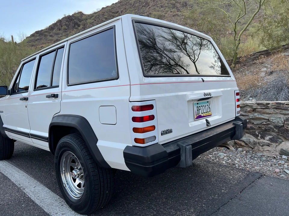 1996 Jeep XJ Cherokee - Image 28 of 31