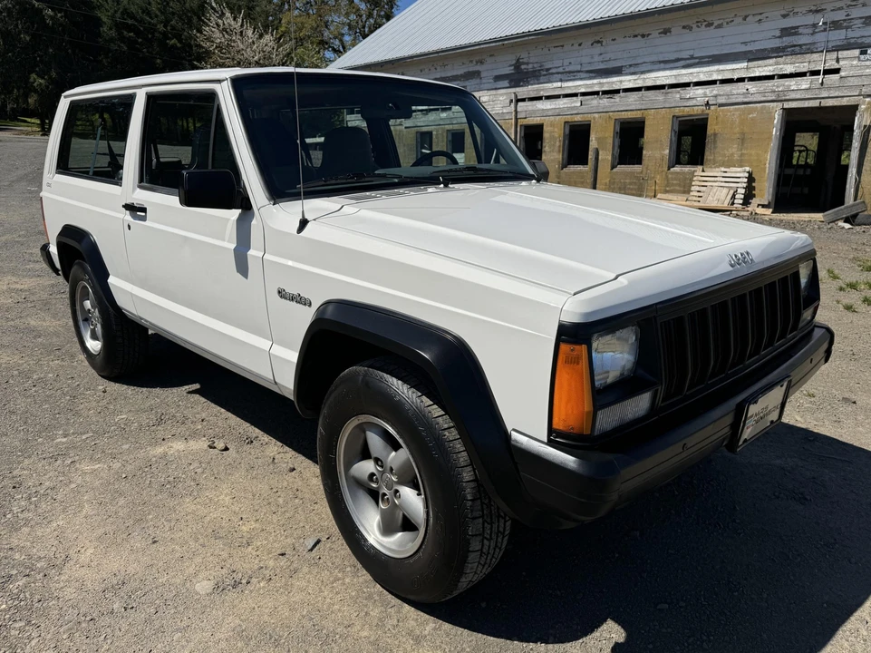 1996 Jeep XJ Cherokee - Image 19 of 31