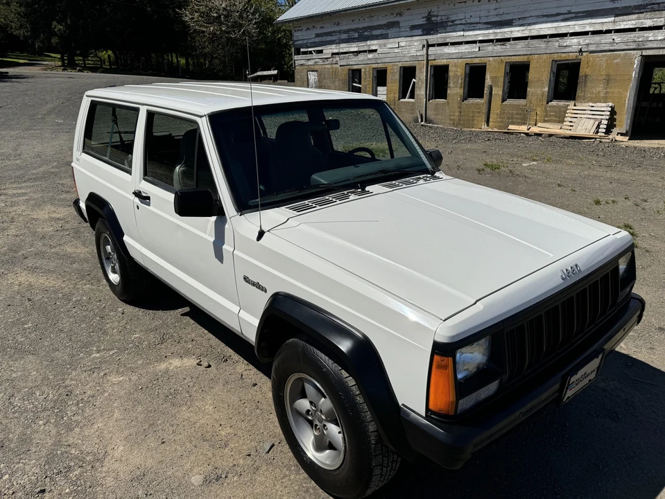1996 Jeep XJ Cherokee - Image 18 of 31