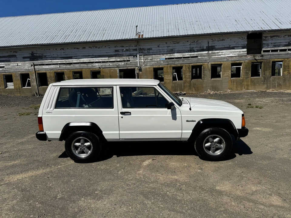 1996 Jeep XJ Cherokee - Image 25 of 31
