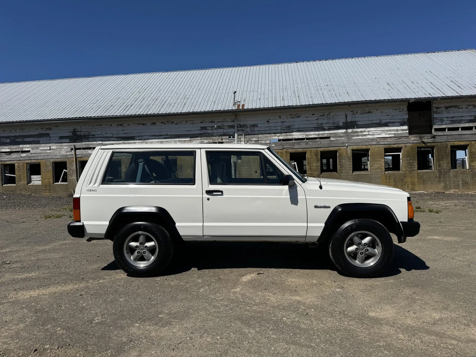 1996 Jeep XJ Cherokee - Image 26 of 31