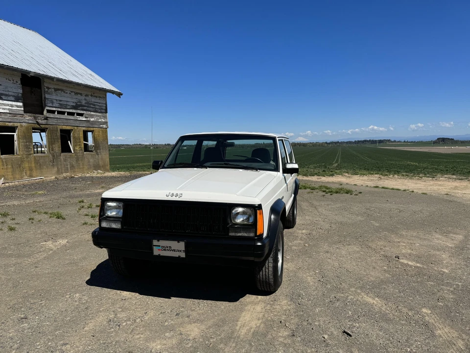 1996 Jeep XJ Cherokee - Image 10 of 31