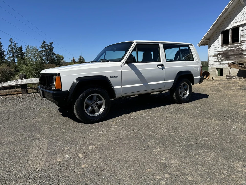 1996 Jeep XJ Cherokee - Image 2 of 31