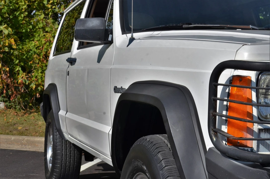 1996 Jeep XJ Cherokee - Image 22 of 31