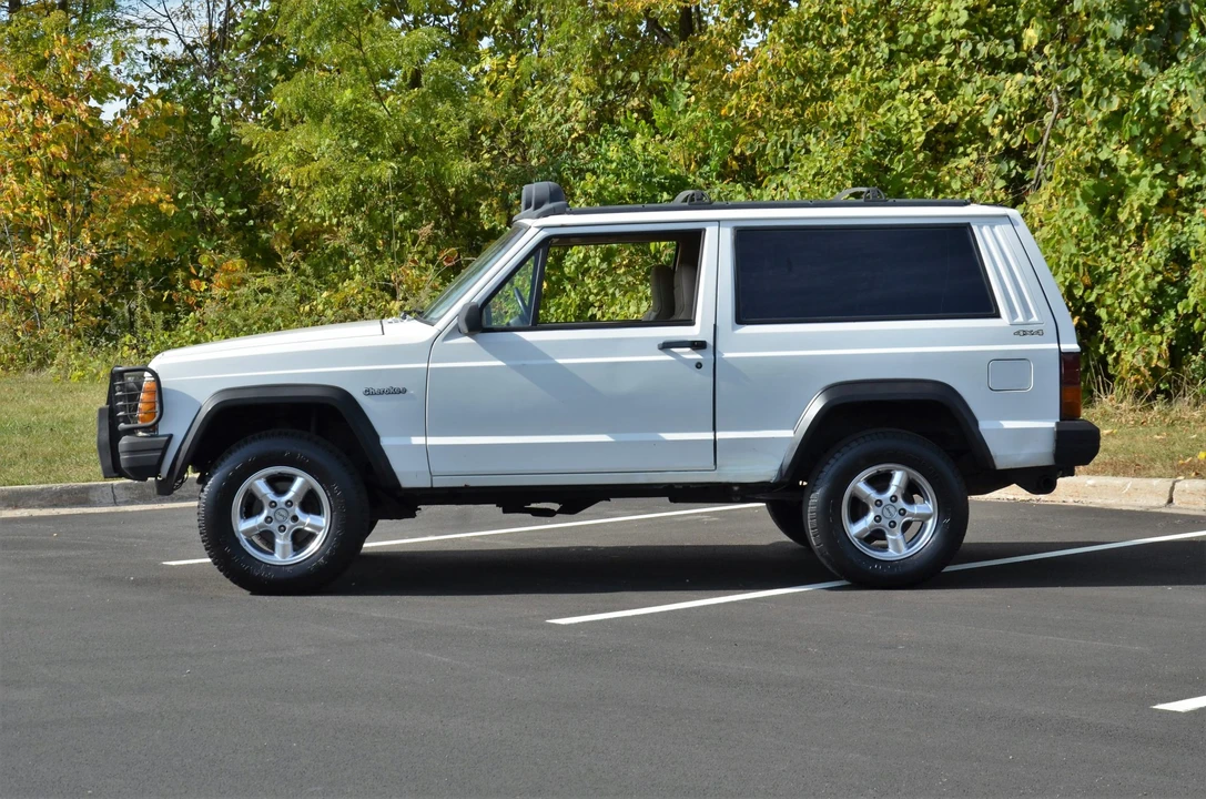 1996 Jeep XJ Cherokee - Image 9 of 31