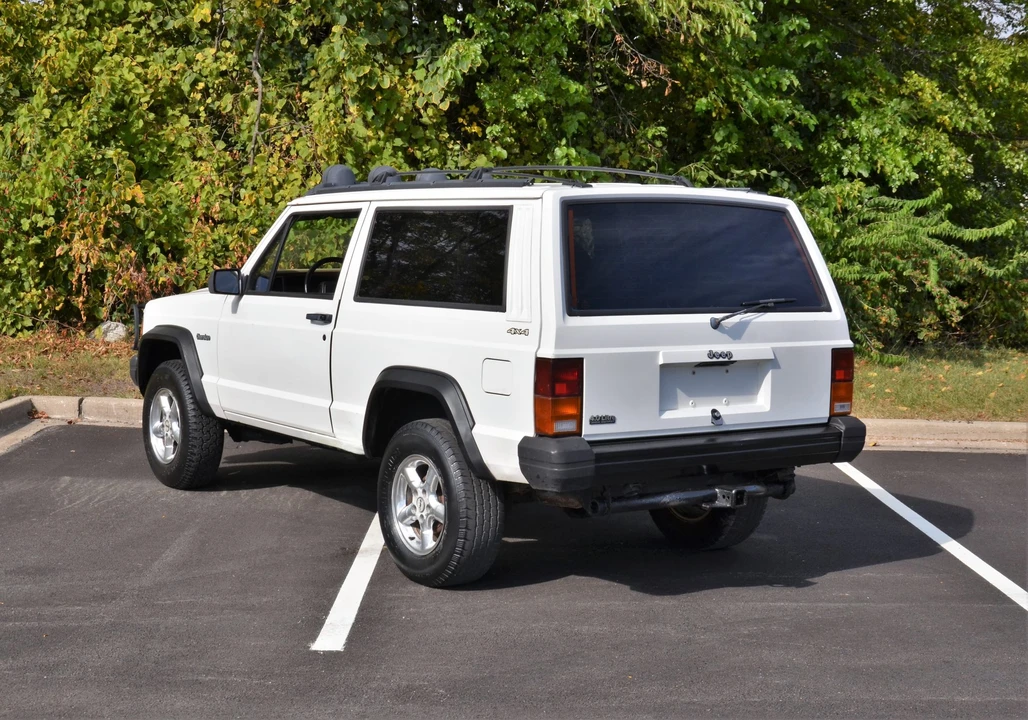 1996 Jeep XJ Cherokee - Image 12 of 31