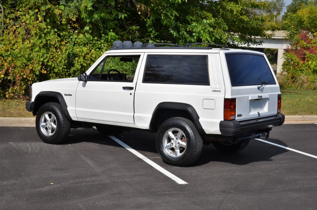 1996 Jeep XJ Cherokee - Image 11 of 31