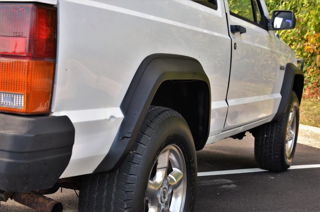 1996 Jeep XJ Cherokee - Image 30 of 31